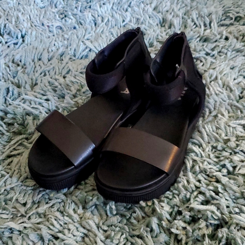 Cute black sandals